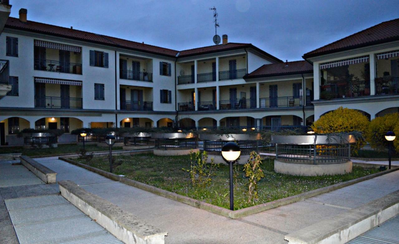 Appartamento Boutique Rho Bagian luar foto